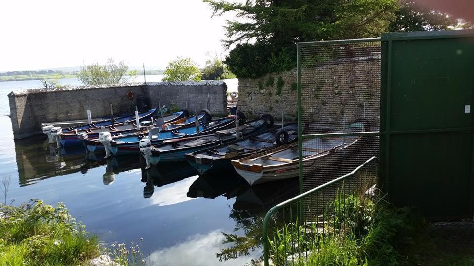 Lakeside Loughrea Extérieur photo