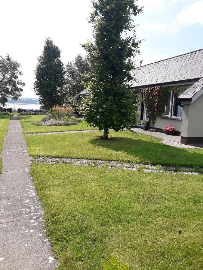 Lakeside Loughrea Extérieur photo