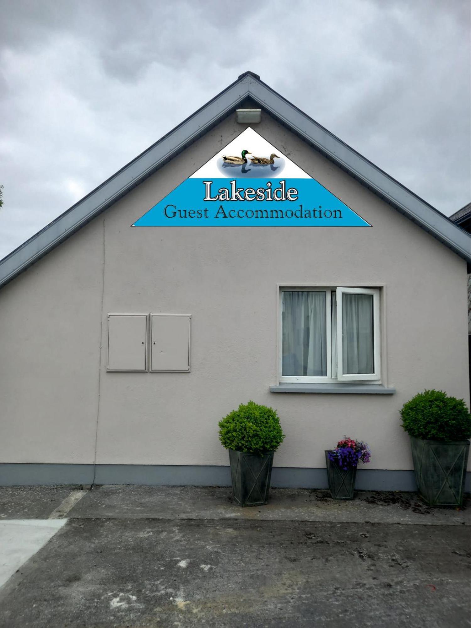 Lakeside Loughrea Extérieur photo